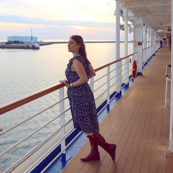 Meet your Posher - Picture 6 of 6